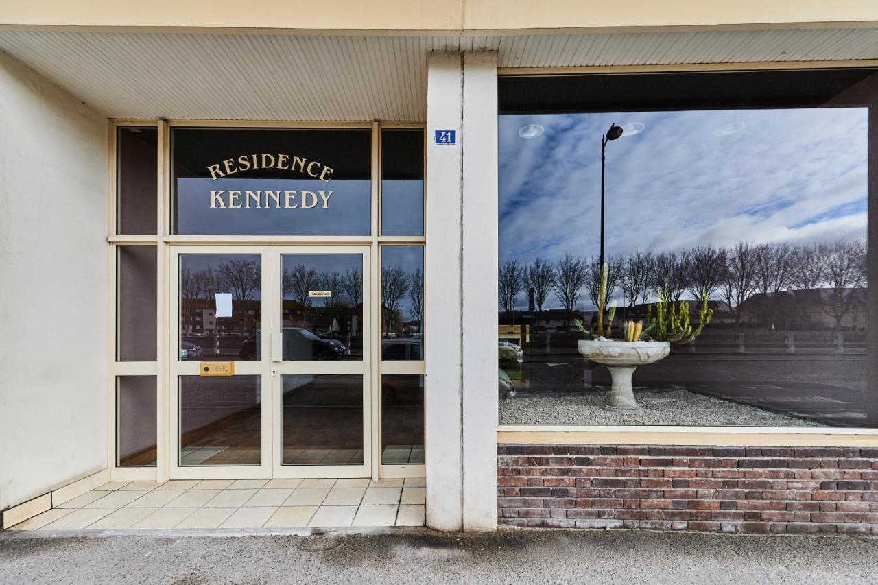 Le Kennedy Apartment Трувил сюр Мер Екстериор снимка